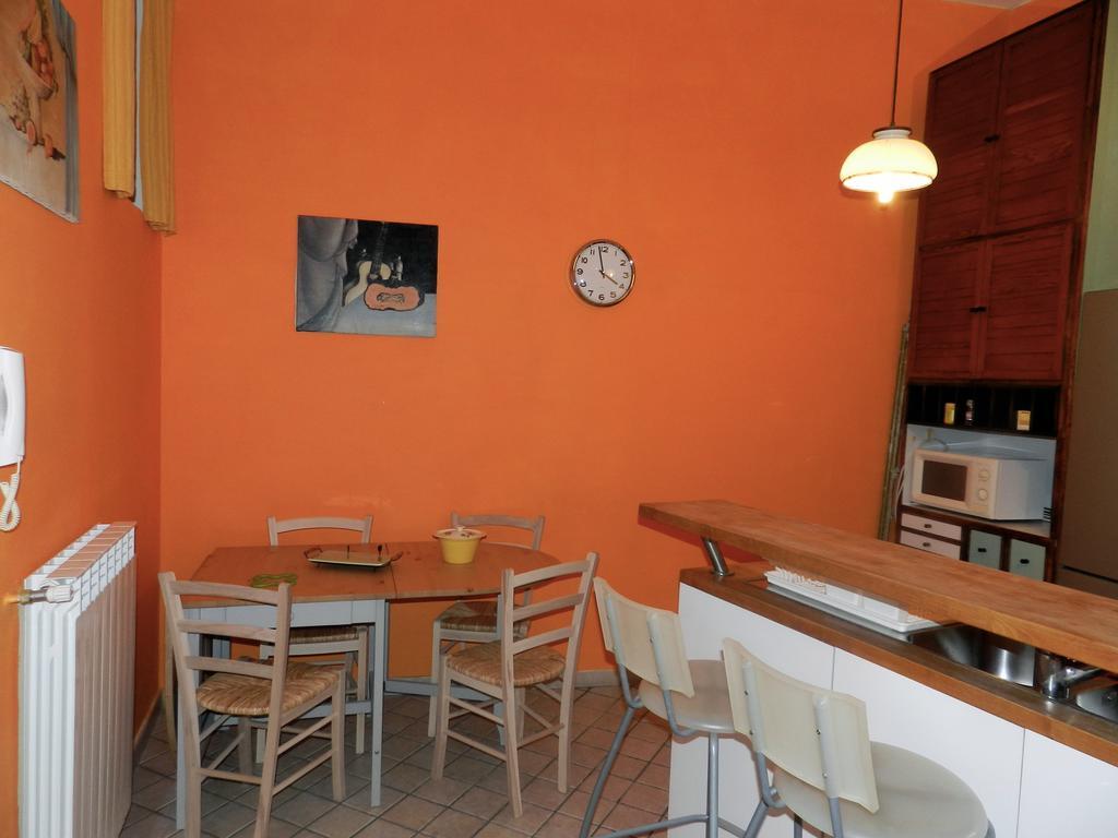 Appartement Modern Flat Cavour à Naples Extérieur photo