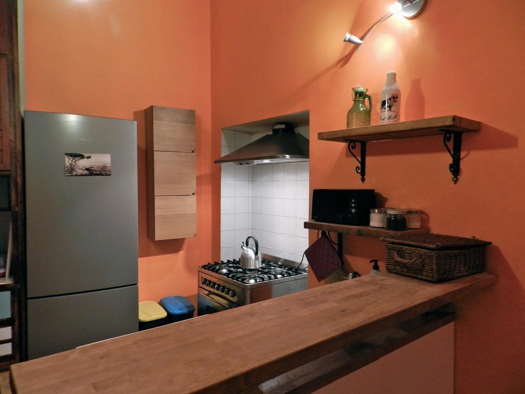Appartement Modern Flat Cavour à Naples Extérieur photo