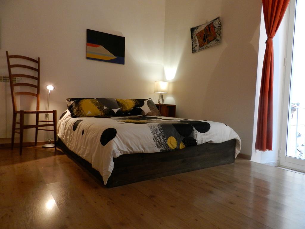 Appartement Modern Flat Cavour à Naples Extérieur photo