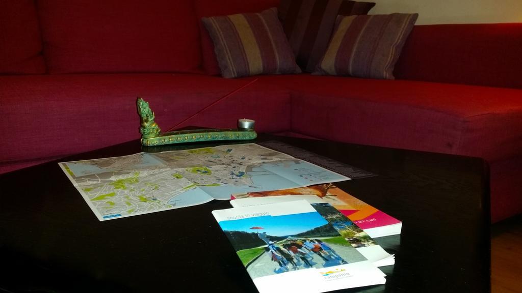 Appartement Modern Flat Cavour à Naples Extérieur photo